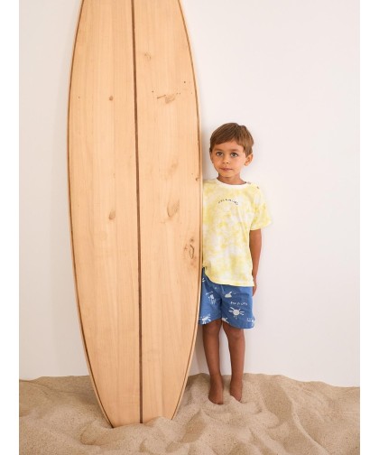 T-shirt com mistura de fibras naturais e fibras recicladas